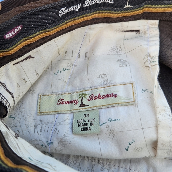 Tommy Bahama Mens Silk Brown Cargo Shorts size 32 EUC - Picture 4 of 4